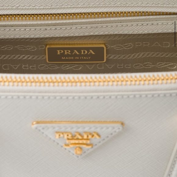 Prada Galleria Saffiano Leather Bag - Picture 5 of 10